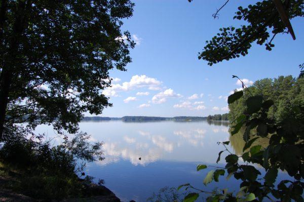 Villa Kokkonen sijaitsee kauniin Tuusulanjärven rannalla. Kuva: Visit Tuusulanjärvi