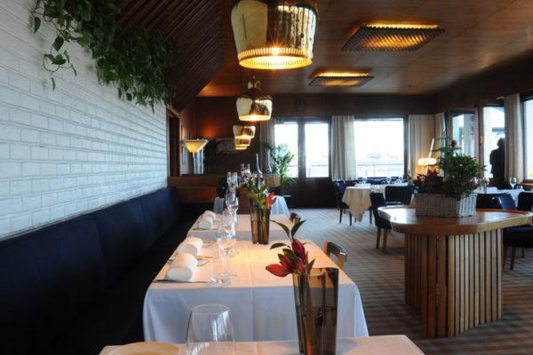 Restaurant Savoy in Helsinki is famous not only for the menu but for the interior. Photo: Alvar Aalto Foundation.