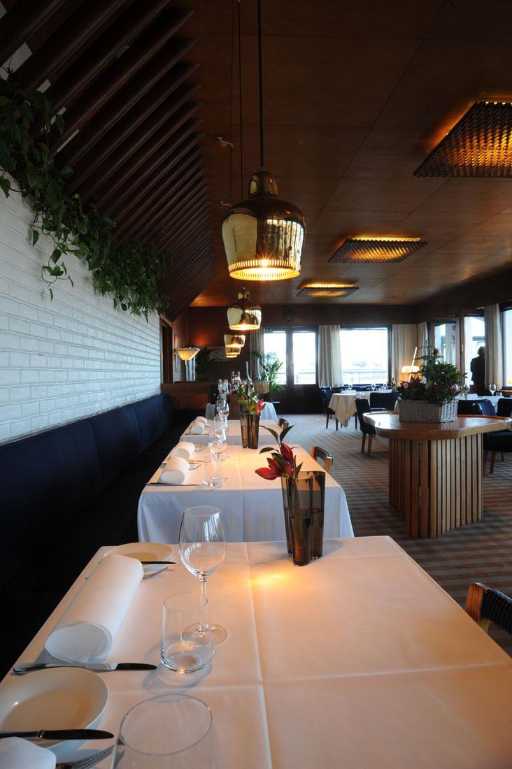 Interior and Furnishing of the Savoy Restaurant - Visit Alvar Aalto