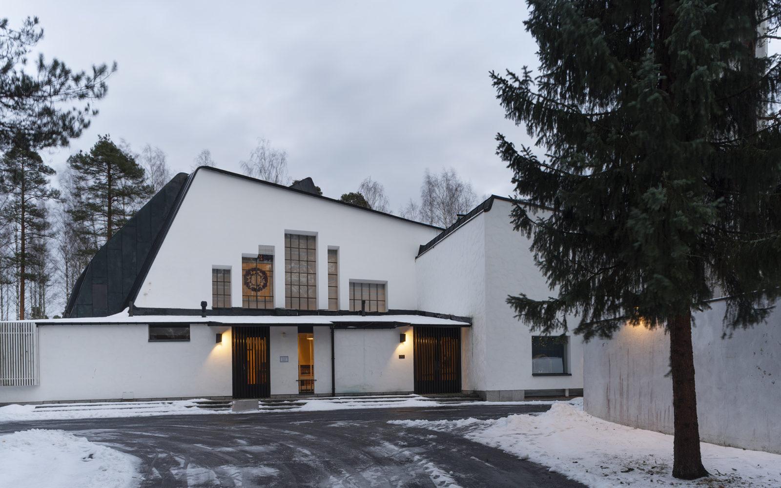 Kolmen Ristin kirkko (1956-58), Vuoksenniska, Imatra, Kuva Pinja Eerola, Alvar Aalto -museo