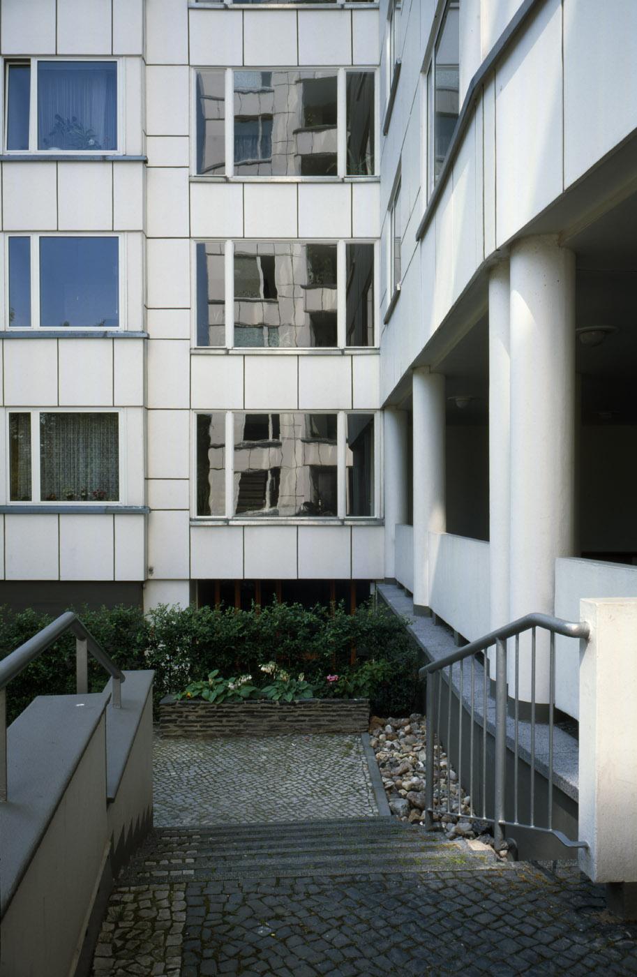 Hansaviertel Apartment building