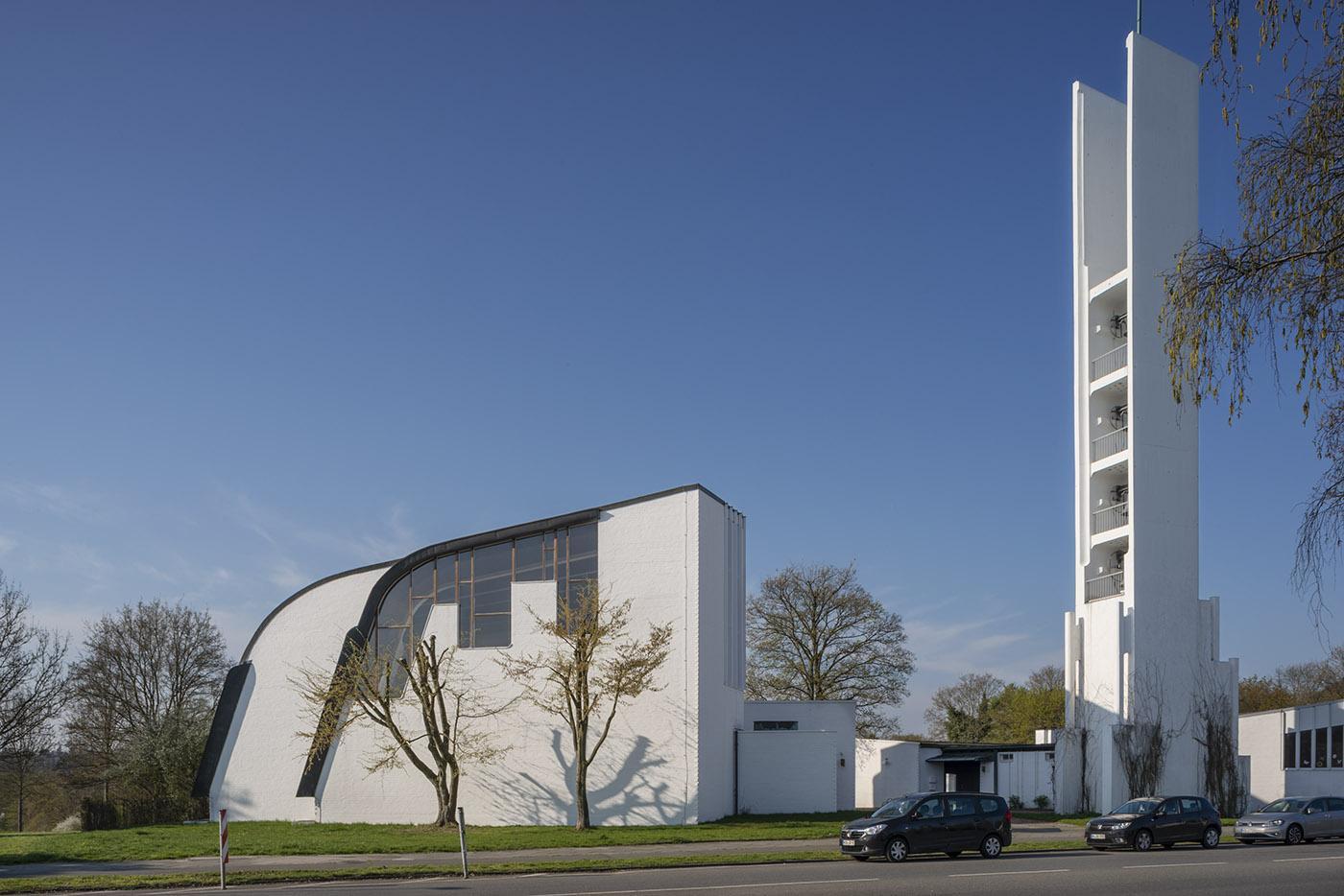 The Wolfsburg church and the parish building